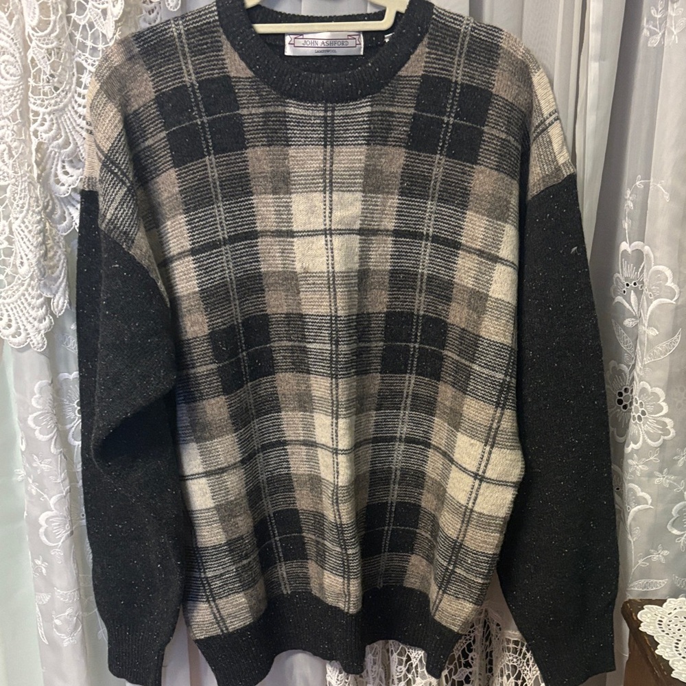 Vintage John Ashford Lambswool Plaid Sweater Black Cream Tan Nubby Knit Sz XL